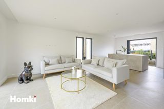  Maison 4 pi�ces 108 m� Uzes