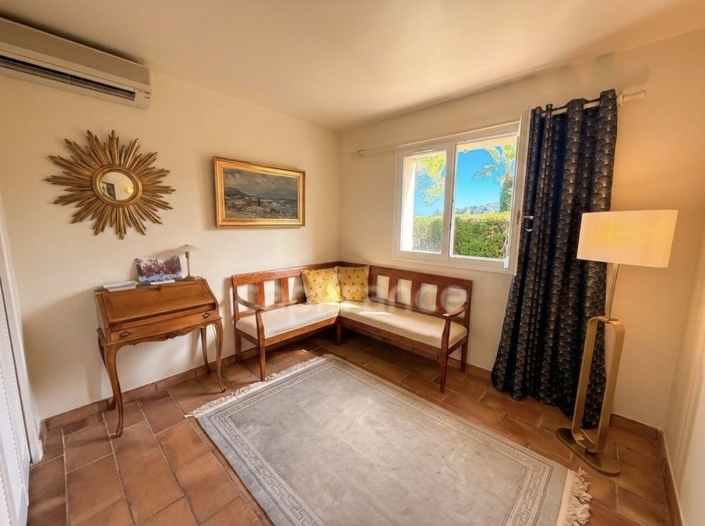 � vendre  Villa Mouans-Sartoux (06370)