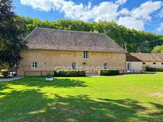  Propri�t�/ch�teau � vendre 10 pi�ces 360 m�