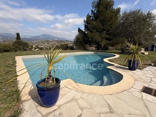  Villa � vendre 8 pi�ces 218 m�