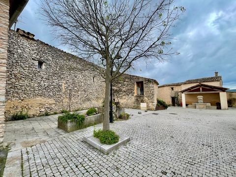   Maison de hameau en pierre  � vendre proche de GORDES (84) Maison - 4 pi�ce(s) - 105 m�