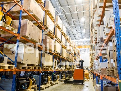 Dpt Vend&eacute;e (85), &agrave; vendre FONTENAY LE COMTE Entrepots et Bureaux 337000 85200 Fontenay le comte