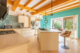  Propri�t�/ch�teau � vendre 9 pi�ces 337 m�