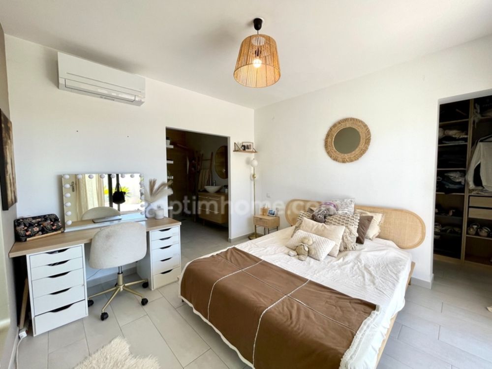 � vendre  Villa Aigues-Mortes (30220)