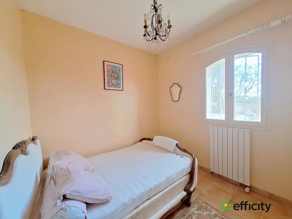 � vendre  Villa Sainte-Tulle (04220)