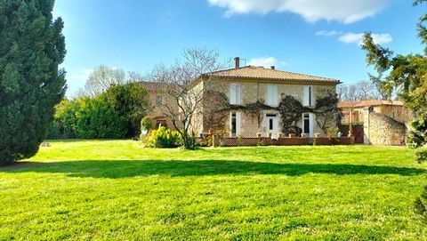   Maison Sainte Marie 8 pi�ce(s) 260 m2 Maison - 8 pi�ce(s) - 260 m�