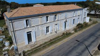  Propri�t�/ch�teau � vendre 12 pi�ces 300 m�