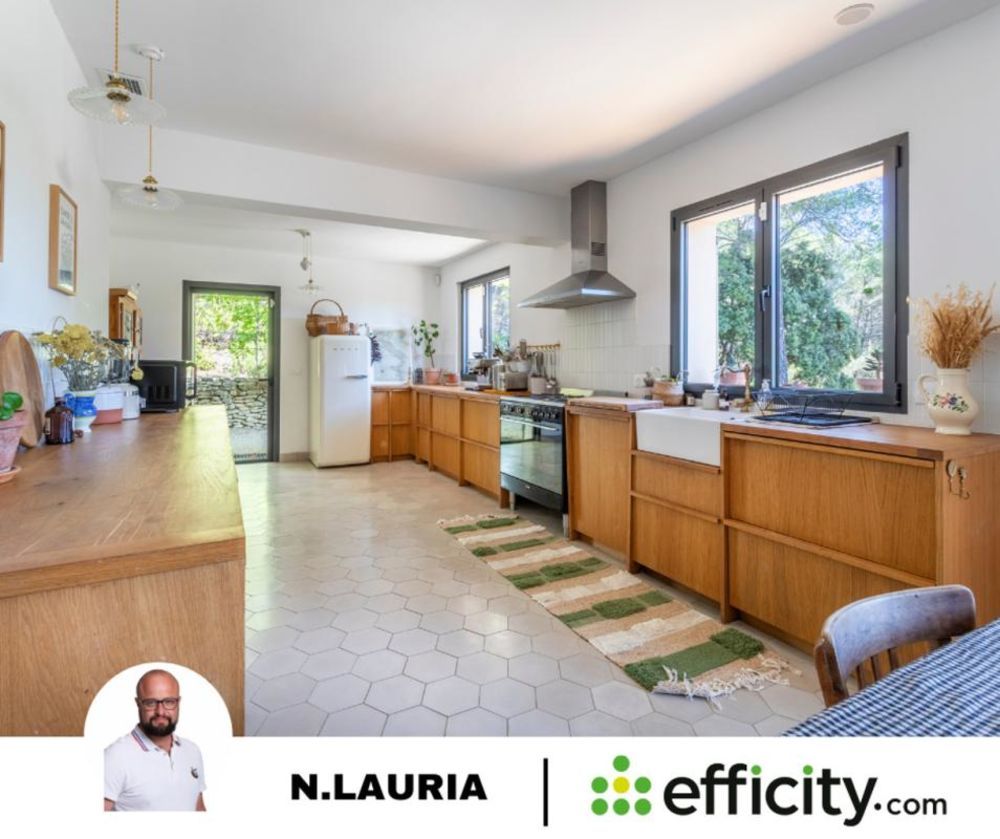 � vendre  Maison Lauris (84360)