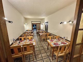  Immeuble � vendre 10 pi�ces 488 m�