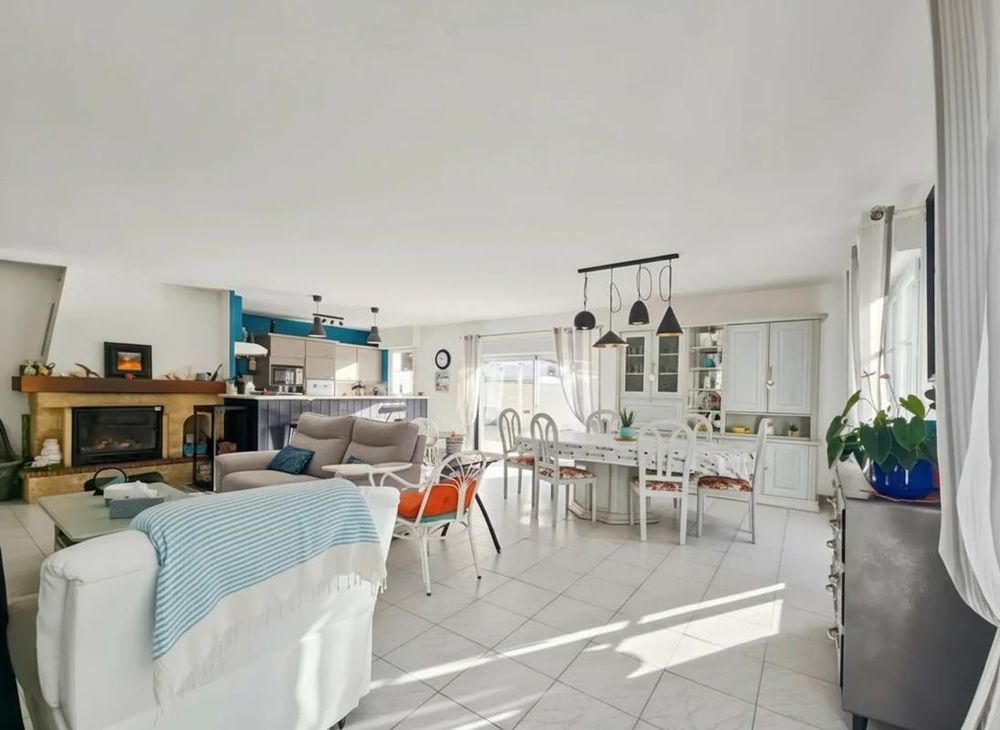 � vendre  Maison Sainte-Marie-de-R� (17740)