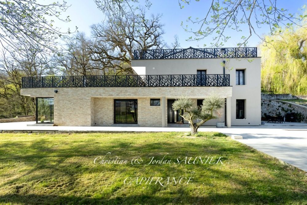 � vendre  Propri�t�/ch�teau Revel (31250)