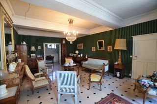  Propri�t�/ch�teau � vendre 10 pi�ces 252 m�