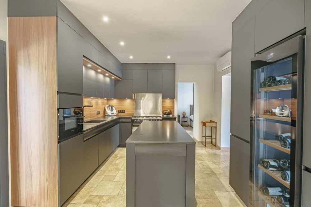 � vendre  Villa Aix-en-Provence (13100)