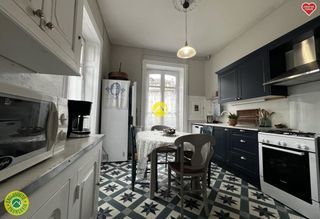  Maison � vendre 9 pi�ces 300 m�