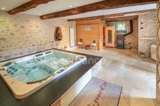  Maison � vendre 10 pi�ces 555 m�