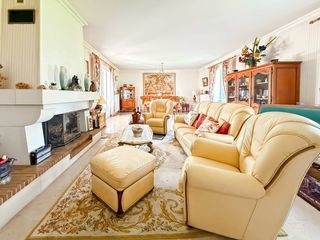  Maison � vendre 10 pi�ces 317 m�