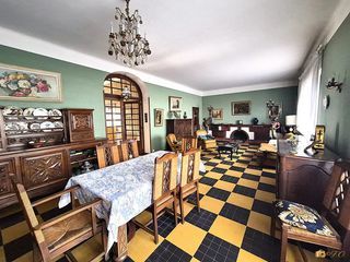  Propri�t�/ch�teau � vendre 14 pi�ces 330 m�