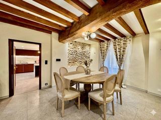  Propri�t�/ch�teau � vendre 8 pi�ces 202 m�