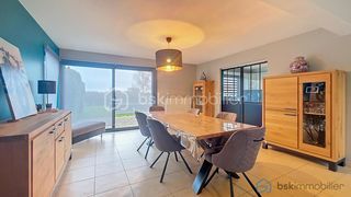  Maison � vendre 9 pi�ces 185 m�