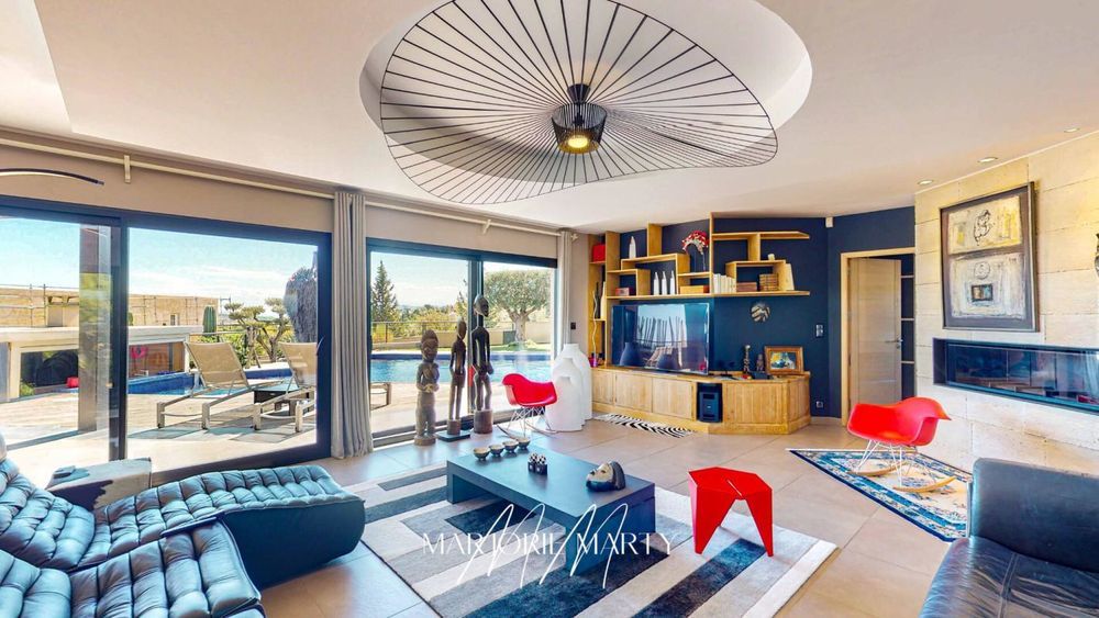 � vendre  Propri�t�/ch�teau Narbonne (11100)