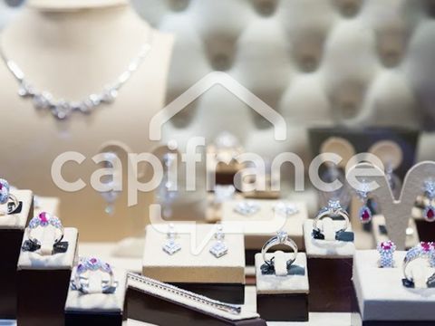 Local commercial à louer PERIGUEUX (24) de 110 m² - Emplacement N° 1 1750 24000 Perigueux