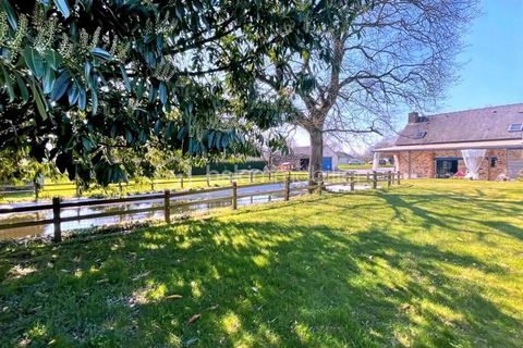   Un bien de caract�re alliant charme de l'ancien, calme et accessibilit� rapide aux grands axes. SAINTDIDIER Maison - 7 pi�ce(s) - 122 m�