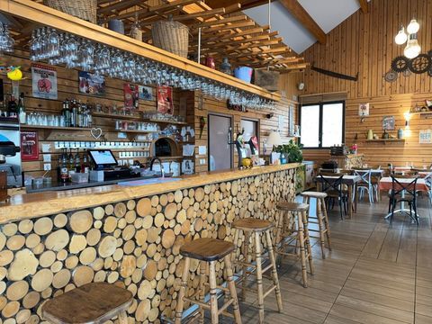 GRAY (70) ? Fonds de commerce � Emplacement exceptionnel en bord de Sa&ocirc;ne 440000 70100 Gray