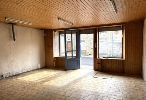  Saint Anth�me  63660 immeuble sur trois niveaux plus combles 180 m� Maison - 7 pi�ce(s) - 180 m�
