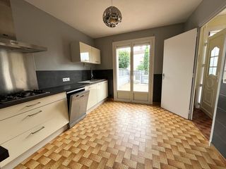  Appartement � louer 3 pi�ces 101 m�