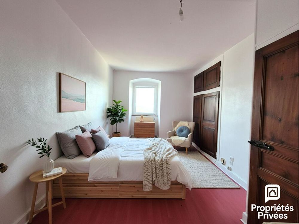 � vendre  Maison Valserh�ne (01200)