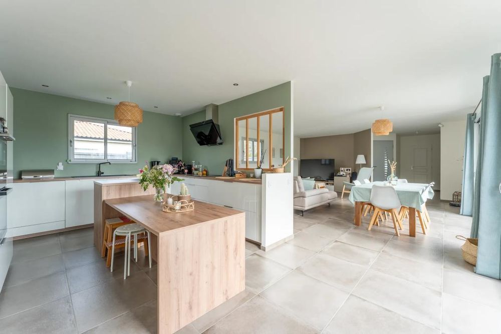 � vendre  Maison Camblanes-et-Meynac (33360)