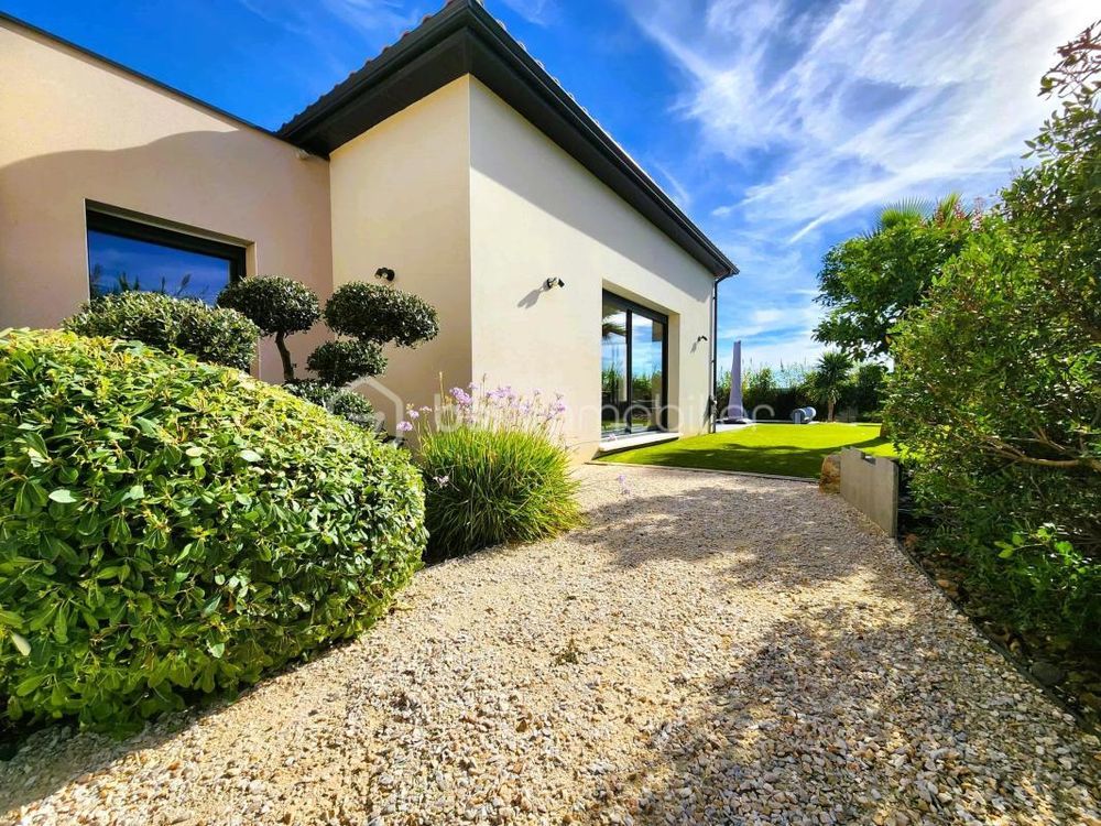 � vendre  Villa Tourbes (34120)