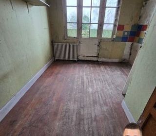  Immeuble � vendre 15 + pi�ces 200 m�