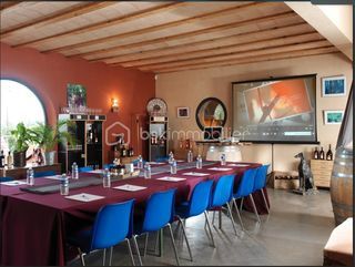  Immeuble � vendre 2 pi�ces 700 m�