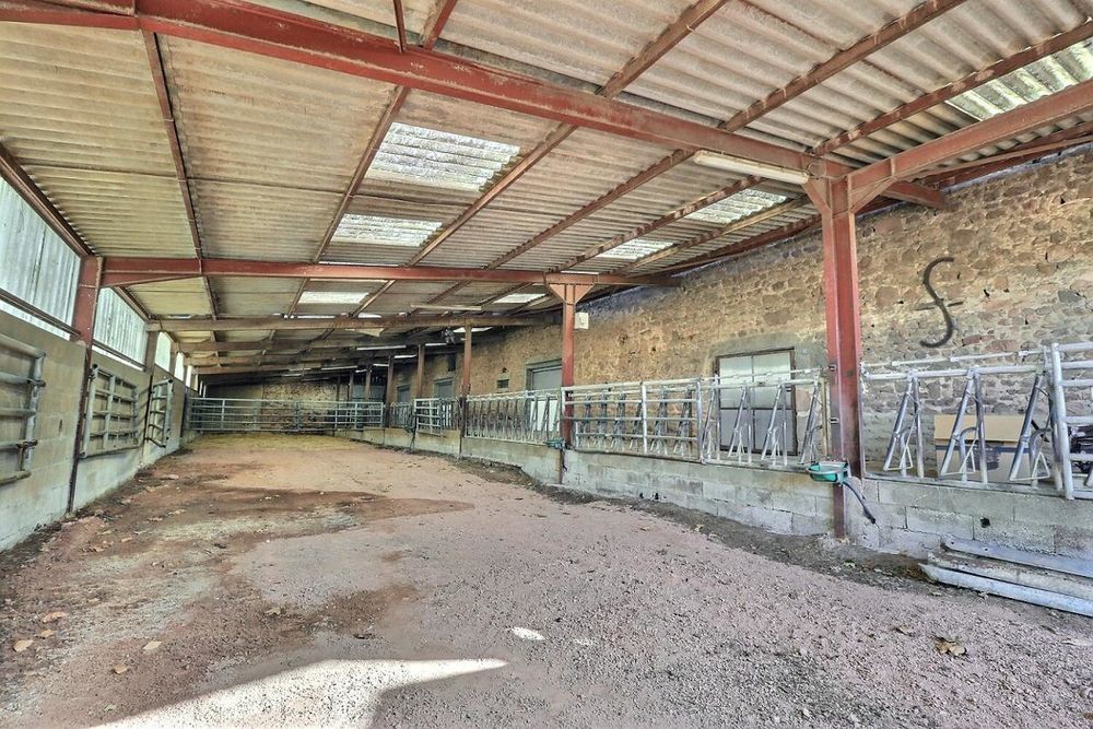 � vendre  Maison Saint-Martin-de-Salencey (71220)