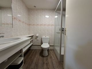  Immeuble � vendre 9 pi�ces 307 m�