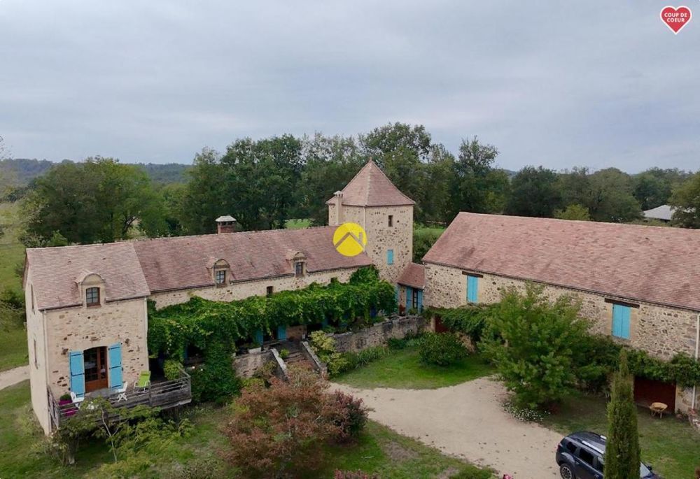 � vendre  Propri�t�/ch�teau Belv�s (24170)