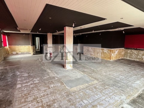 LOCAL COMMERCIAL 600 M&sup2; A LOUER N19 SERVON 12900 77170 Servon