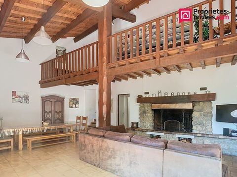   Maison Mandagout 215 m2 Maison - 9 pi�ce(s) - 215 m�