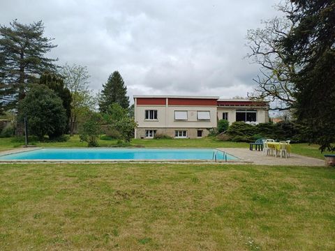   Magn� - maison d'architecte 200 m2 Maison - 7 pi�ce(s) - 202 m�