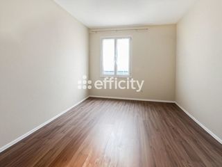  Immeuble � vendre 15 + pi�ces 270 m�