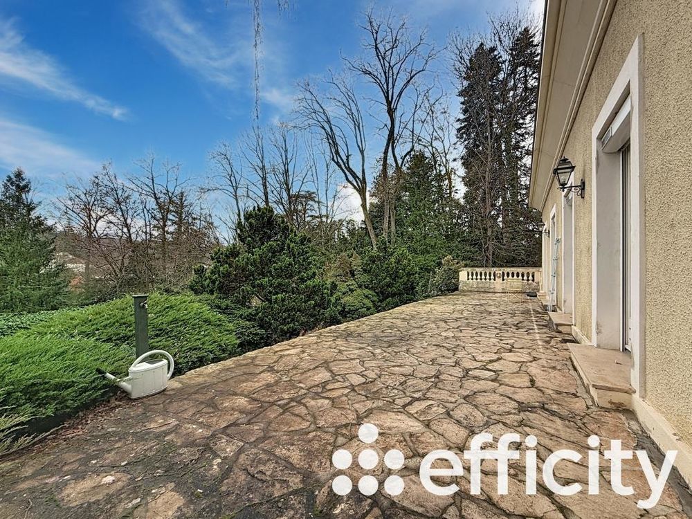 � vendre  Maison Charbonni�res-les-Bains (69260)