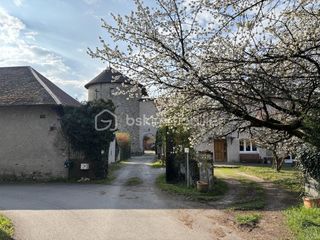  Propri�t�/ch�teau � vendre 10 pi�ces 272 m�