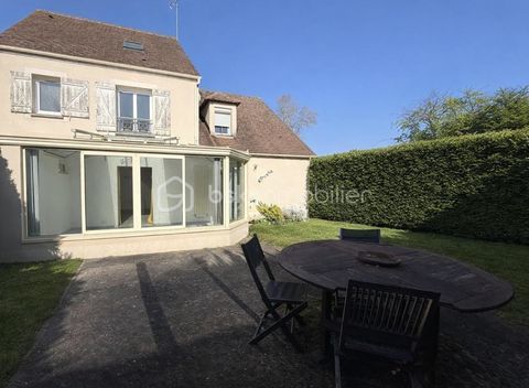   Maison lumineuse de 106 m� � 3 chambres � Jardin plein sud sans vis-�-vis � Garage � DPE C Maison - 5 pi�ce(s) - 106 m�