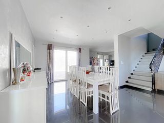  Villa � vendre 8 pi�ces 185 m�