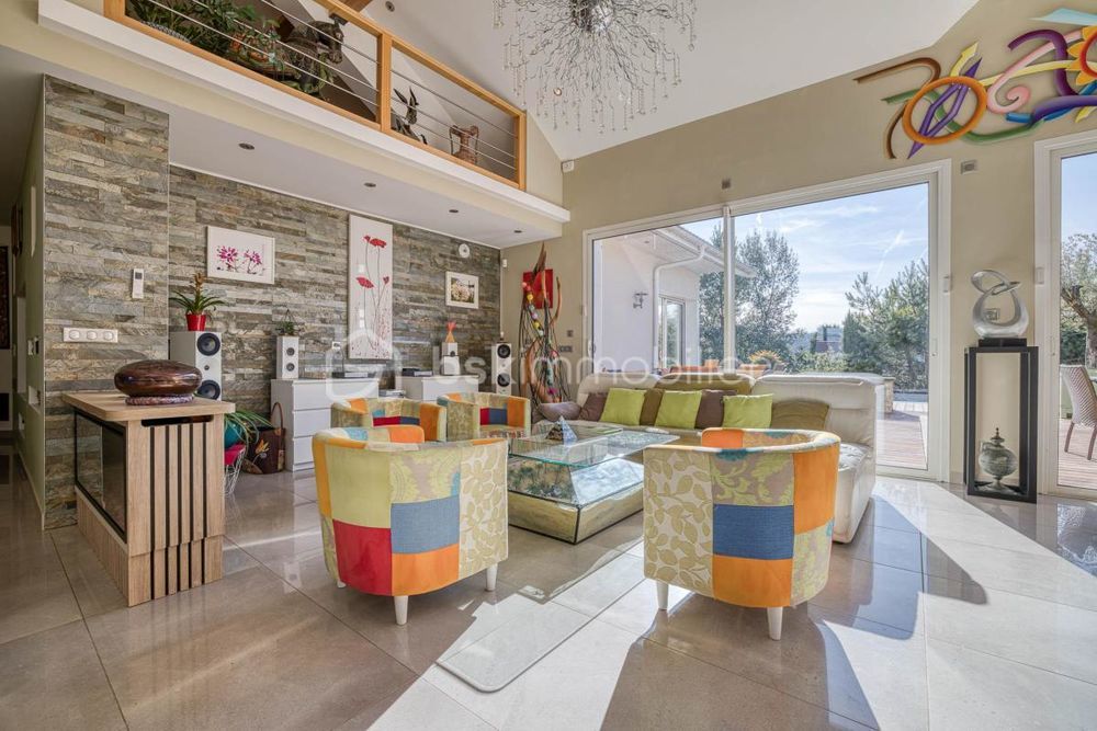 � vendre  Propri�t�/ch�teau Chapeiry (74540)