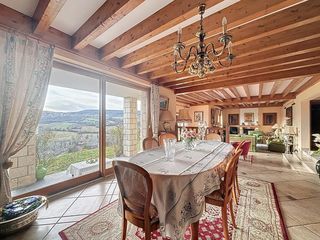  Villa � vendre 7 pi�ces 246 m�