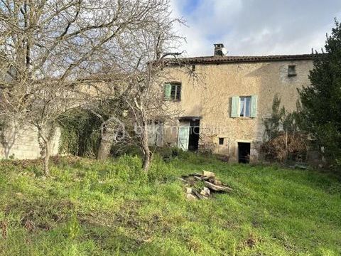   ? Maison de village en pierre + terrain constructible de 1000 m� Maison - 4 pi�ce(s) - 100 m�