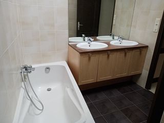  Immeuble � vendre 3 pi�ces 60 m�