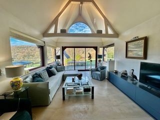  Maison � vendre 8 pi�ces 218 m�